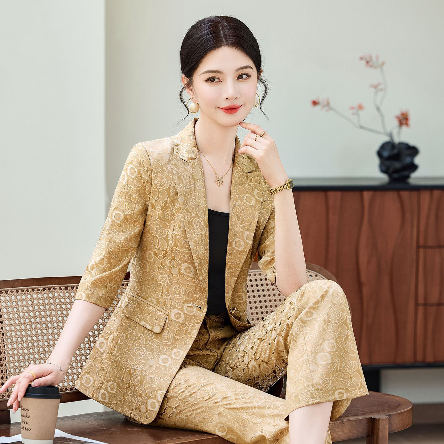 Women'S Formal Wear Pants Suit - Modischer Aprikosenfarbener Halbarm-Businessanzug für Damen, Neu