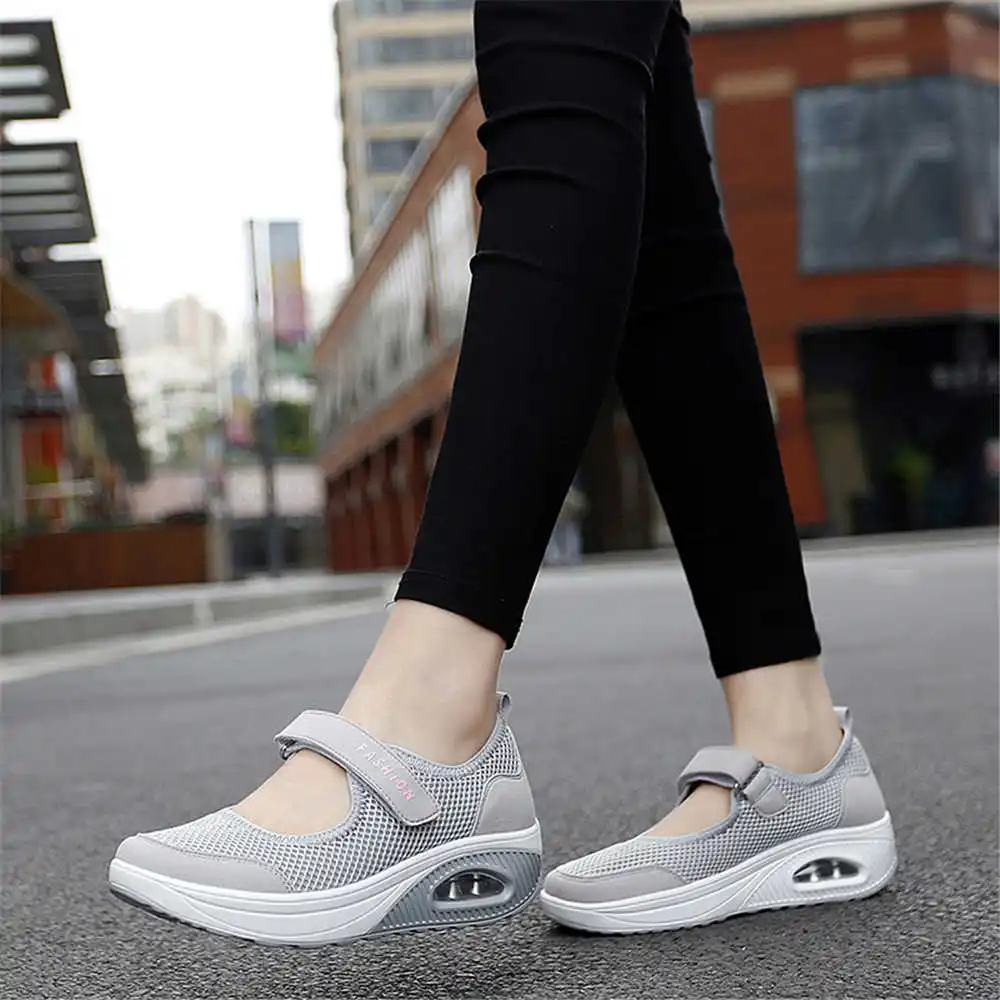 Latest Women Formal Wear - 36-41 Halbsaison farbige Turnschuhe Walking Skates