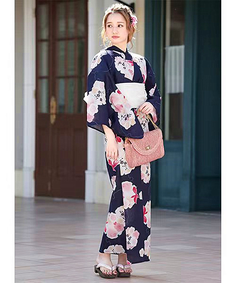 Japanischer Kimono Yukata für  – Japanese Women Formal Wear Bewertung und Preis