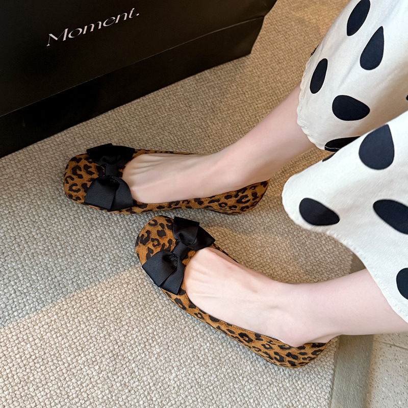 Mehrfarbige Wildleder-Ballerin – Women Formal Wear With Shoes Bewertung und Preis